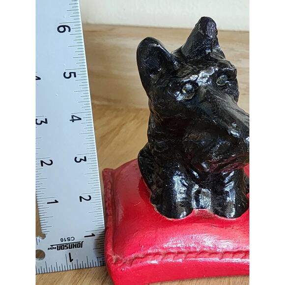 Vintage Dog On Pillow Chalkware Figurine Scottie Dog Black Scottish Terrier - Picture 7 of 12